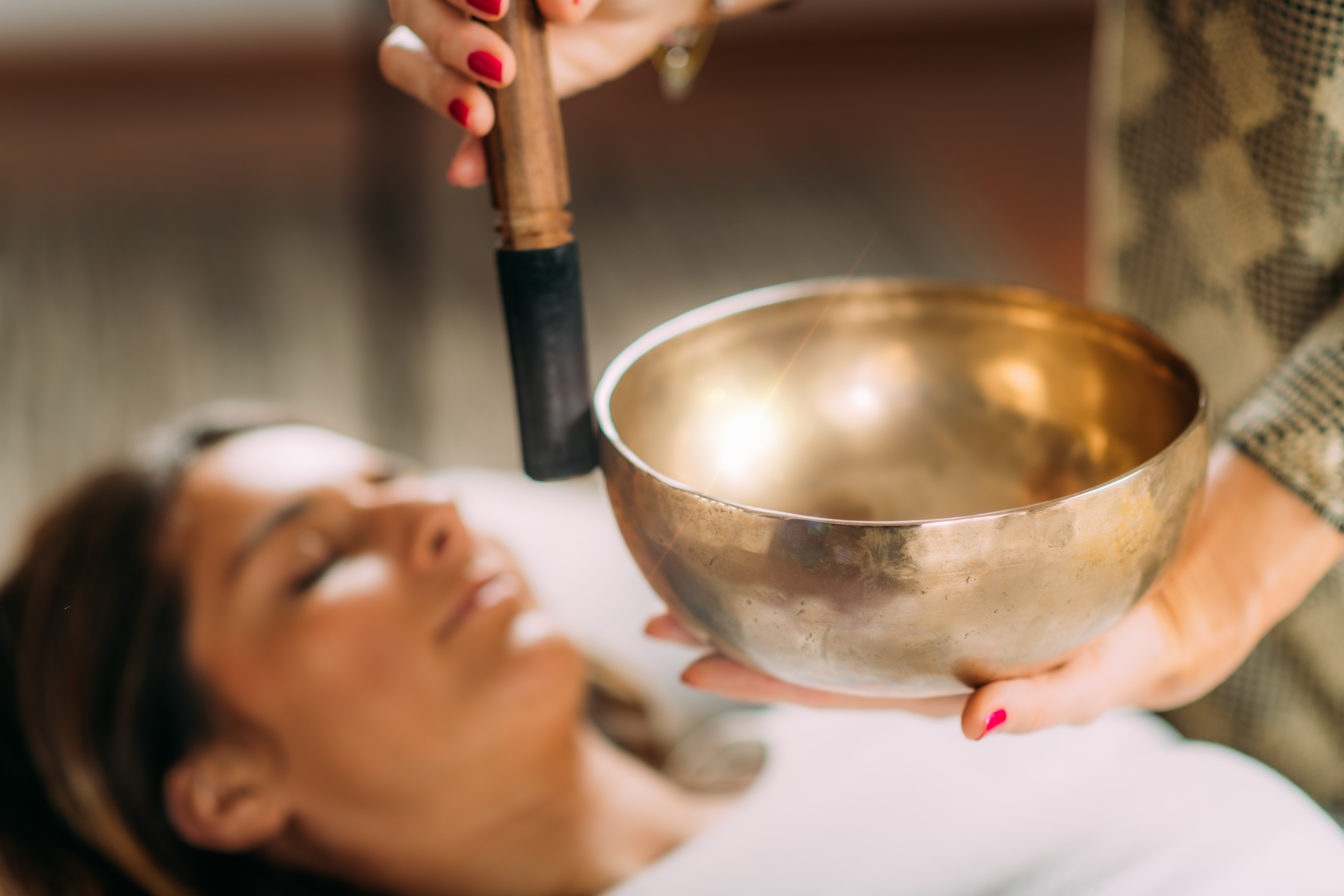 🌿 The Gentle Power of Sound Healing: How Vibrations Help the Nervous System Recover